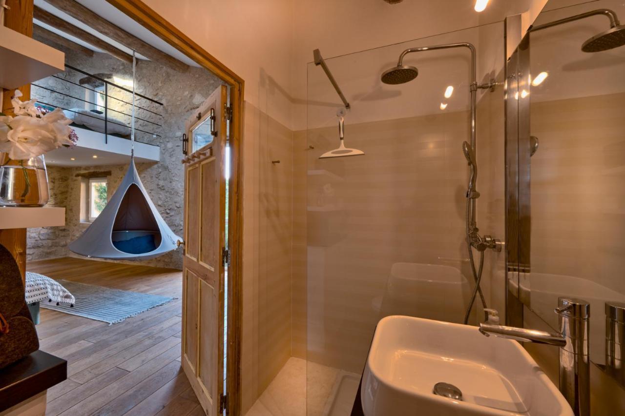 Maison Lou Roucas Cabrieres-d'Aigues ภายนอก รูปภาพ