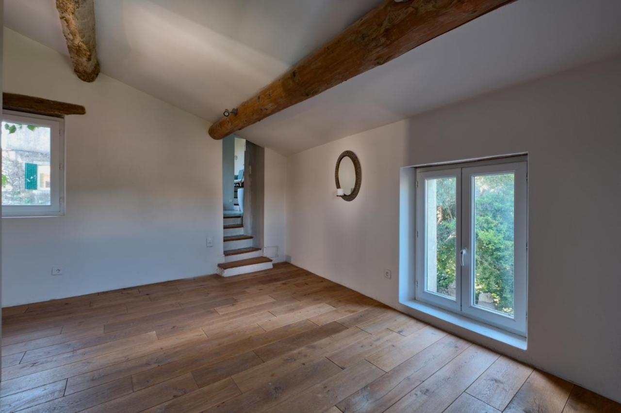 Maison Lou Roucas Cabrieres-d'Aigues ภายนอก รูปภาพ
