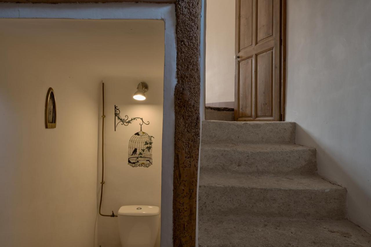 Maison Lou Roucas Cabrieres-d'Aigues ภายนอก รูปภาพ