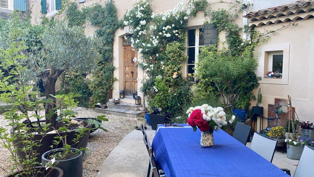 Maison Lou Roucas Cabrieres-d'Aigues ภายนอก รูปภาพ